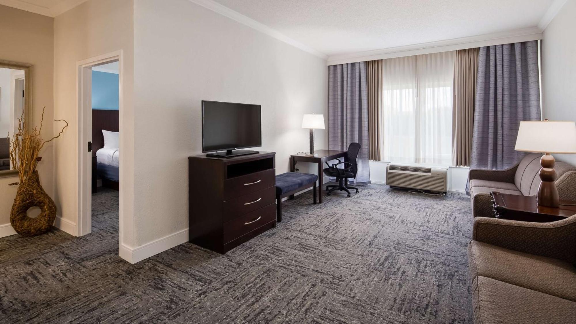Venice Gardens Best Western Plus Ambassador Suites מראה חיצוני תמונה